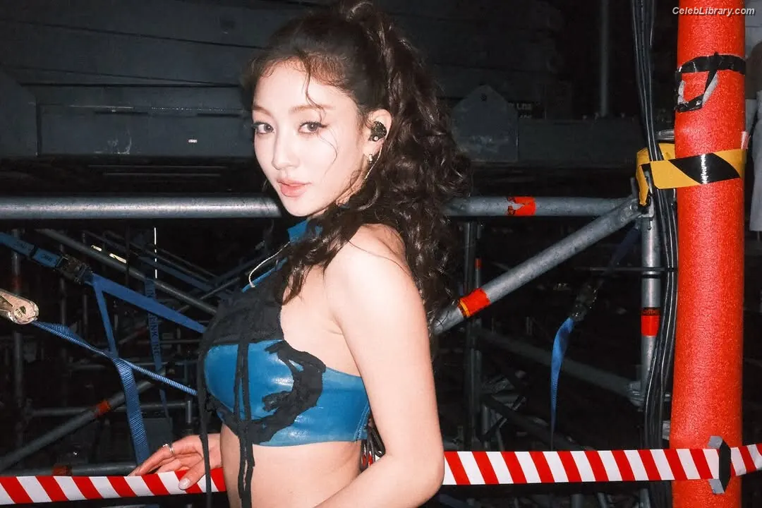 Jihyo (TWICE) photo 18 of 1324