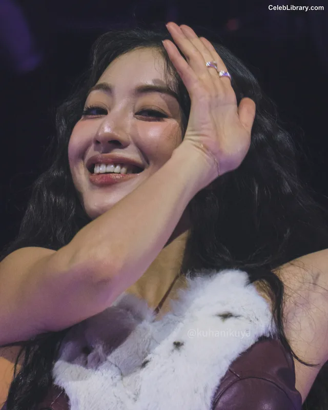 Jihyo (TWICE) photo 8 of 1325