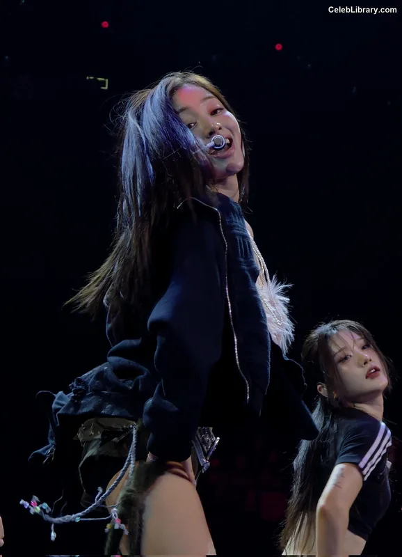 Jihyo (TWICE) photo 21 of 1325