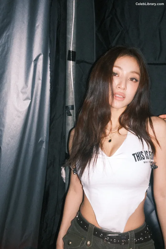 Jihyo (TWICE) photo 17 of 1325