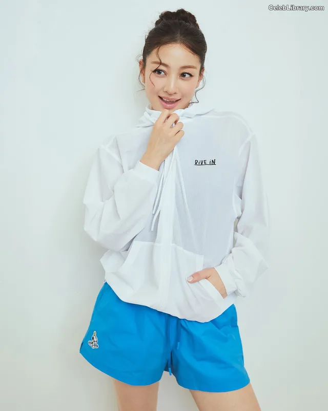 Jihyo (TWICE) photo 4 of 1325