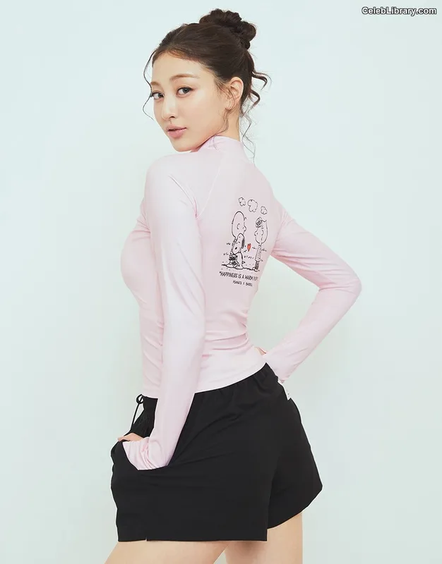 Jihyo (TWICE) photo 11 of 1325
