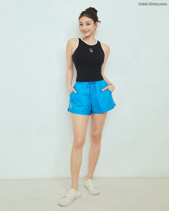 Jihyo (TWICE) photo 16 of 1325