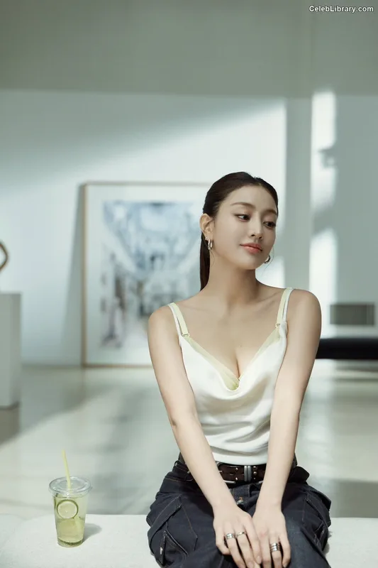 Jihyo (TWICE) photo 7 of 1325
