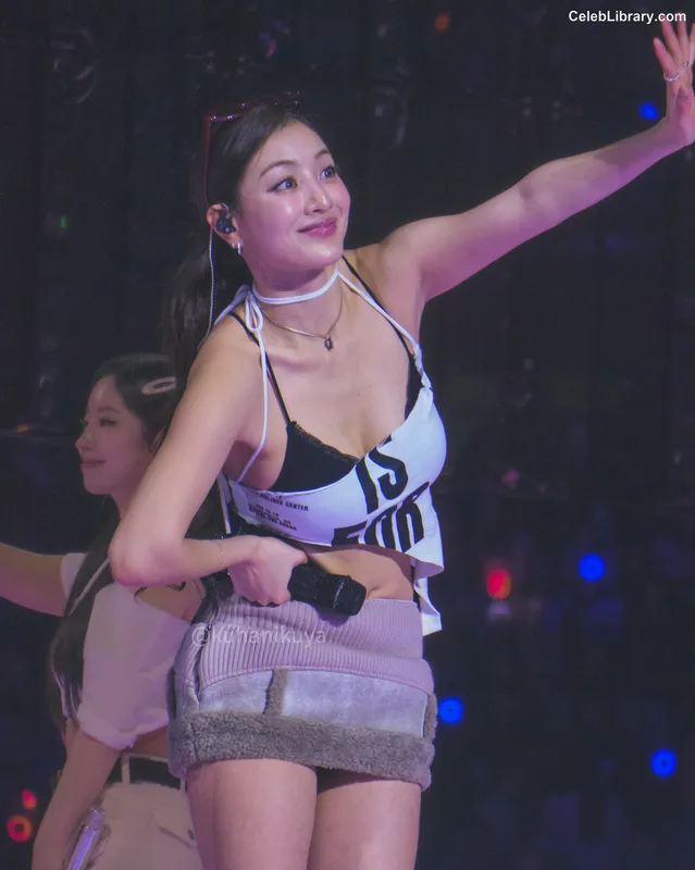 Jihyo (TWICE) photo 9 of 1325