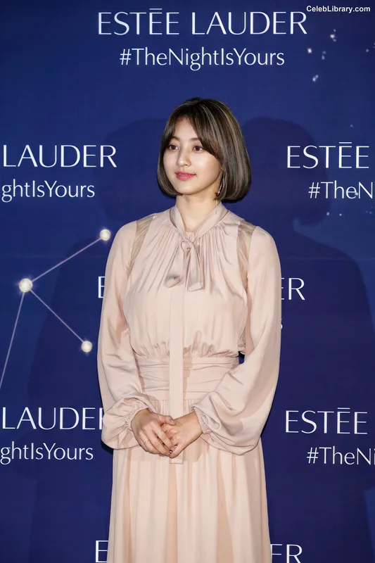 Jihyo (TWICE) photo 16 of 1325