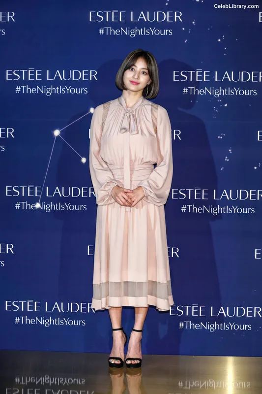 Jihyo (TWICE) photo 19 of 1325