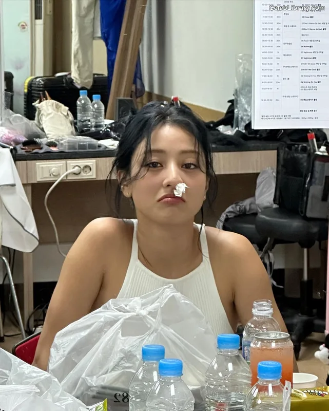 Jihyo (TWICE) photo 10 of 1325