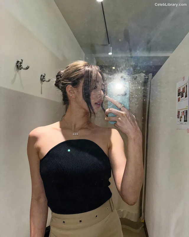Jihyo (TWICE) photo 21 of 1325