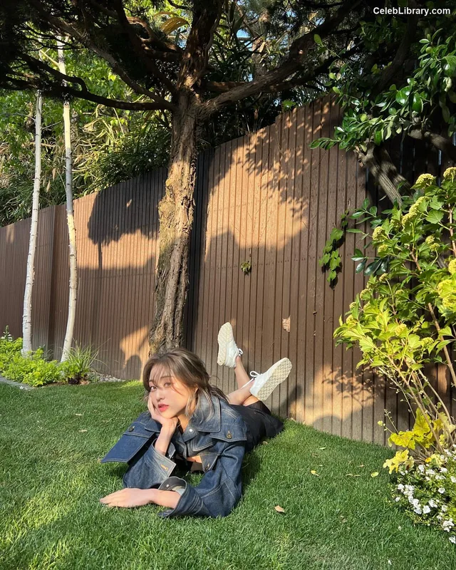 Jihyo (TWICE) photo 12 of 1325
