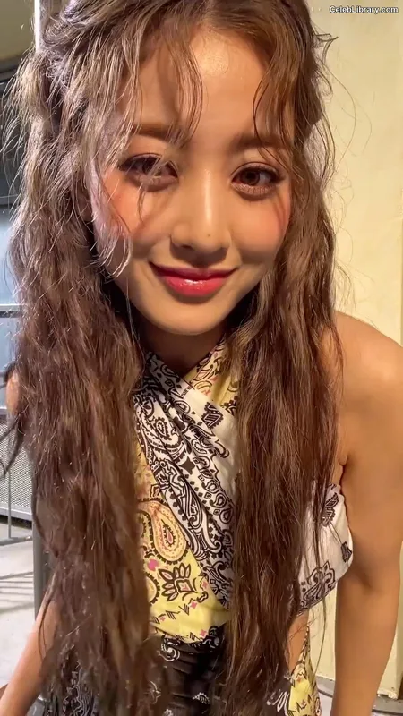 Jihyo (TWICE) photo 24 of 1325