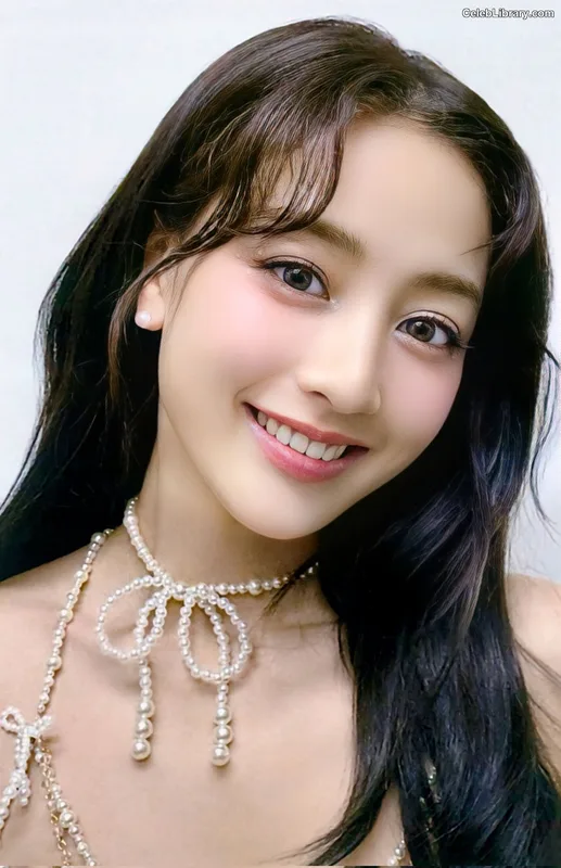 Jihyo (TWICE) photo 1 of 1325