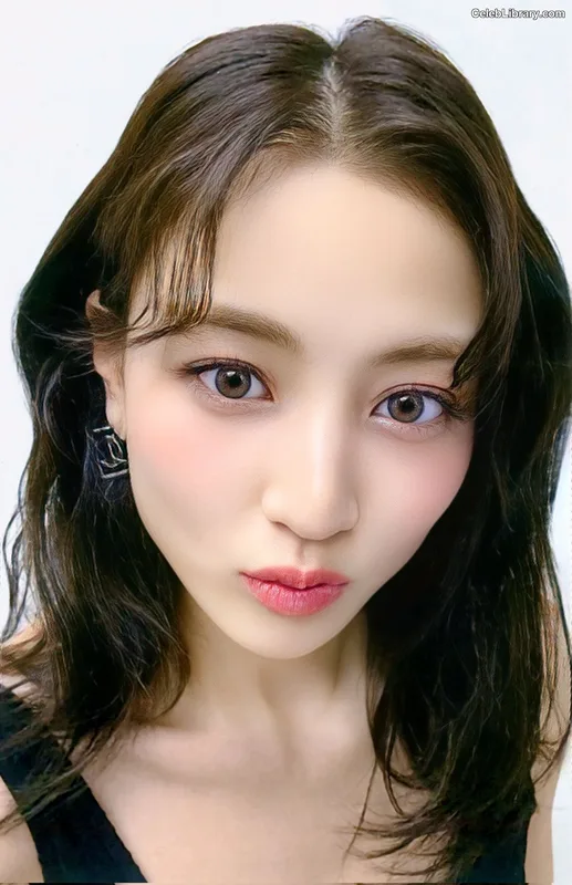 Jihyo (TWICE) photo 2 of 1325