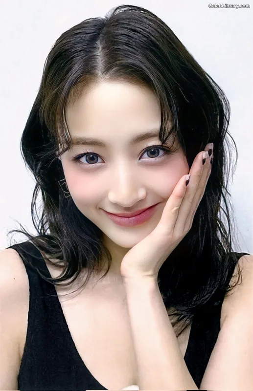 Jihyo (TWICE) photo 4 of 1325