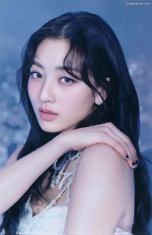 Jihyo (TWICE) photo 7 of 1325
