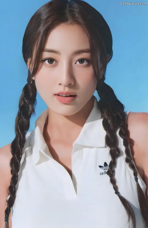 Jihyo (TWICE) photo 12 of 1325