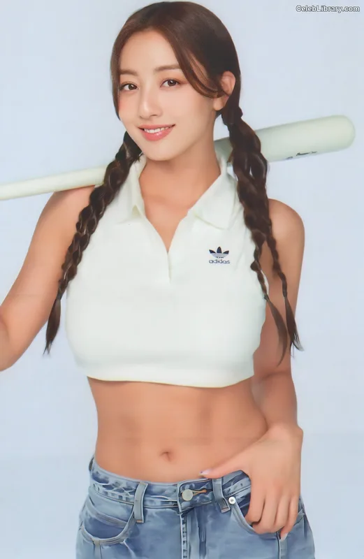 Jihyo (TWICE) photo 13 of 1325