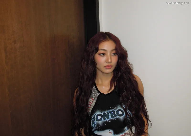 Jihyo (TWICE) photo 19 of 1325