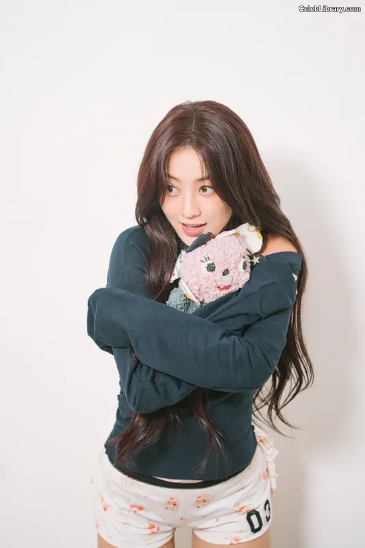 Jihyo (TWICE) photo 6 of 1325