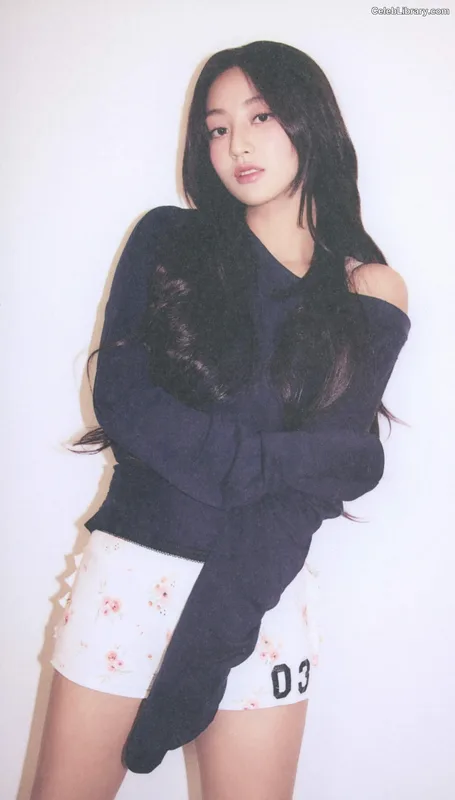 Jihyo (TWICE) photo 24 of 1325