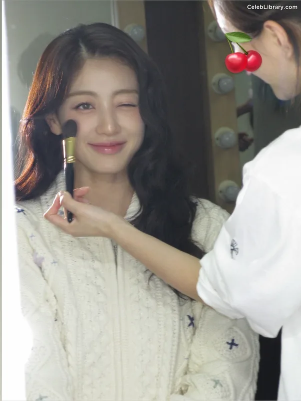 Jihyo (TWICE) photo 20 of 1325