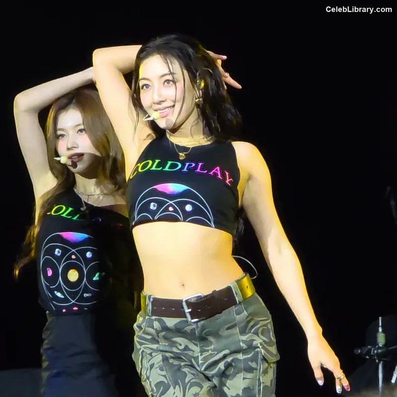 Jihyo (TWICE) photo 7 of 1325