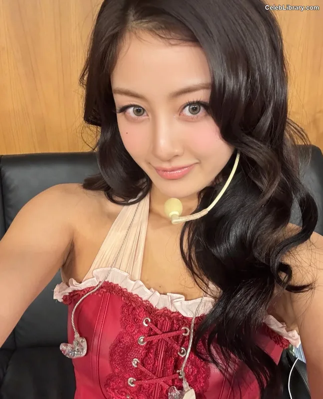 Jihyo (TWICE) photo 23 of 1325
