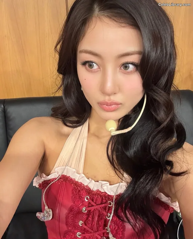 Jihyo (TWICE) photo 24 of 1325
