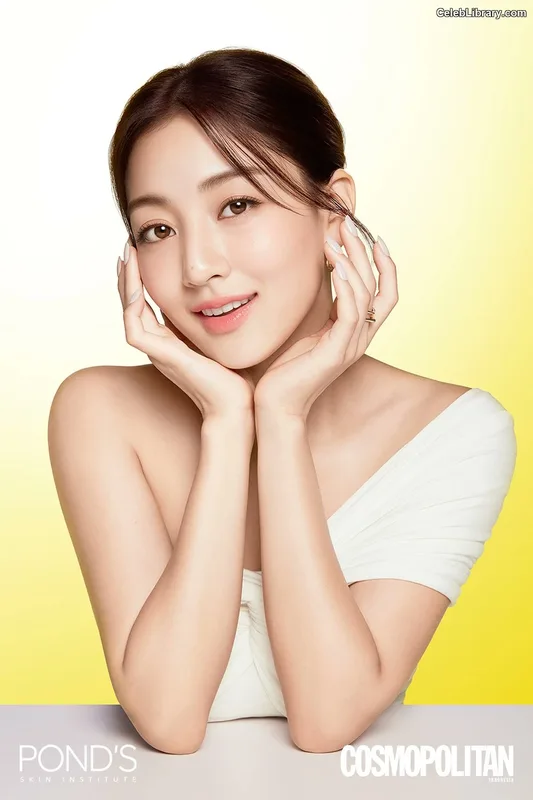 Jihyo (TWICE) photo 12 of 1325