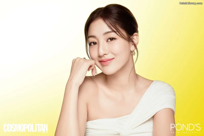 Jihyo (TWICE) photo 15 of 1325