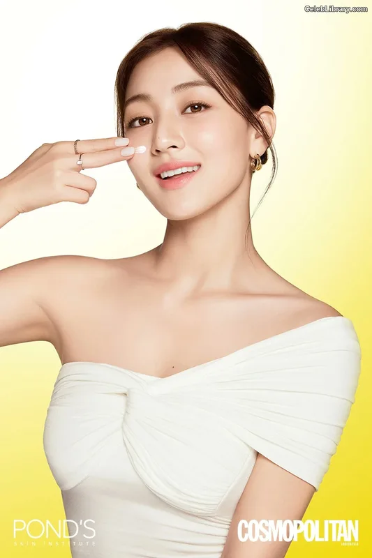 Jihyo (TWICE) photo 17 of 1325