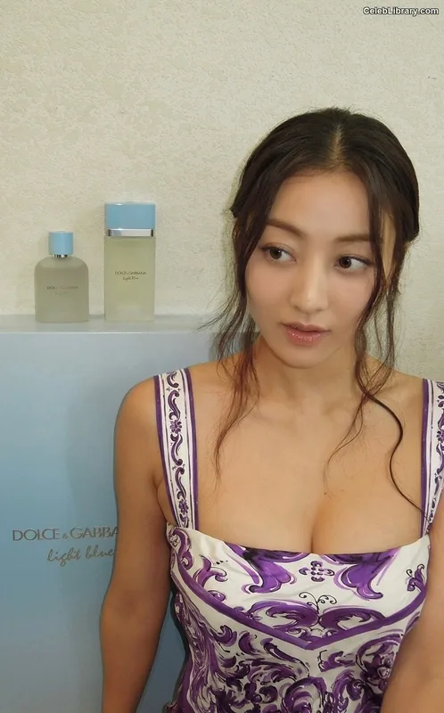 Jihyo (TWICE) photo 24 of 1325