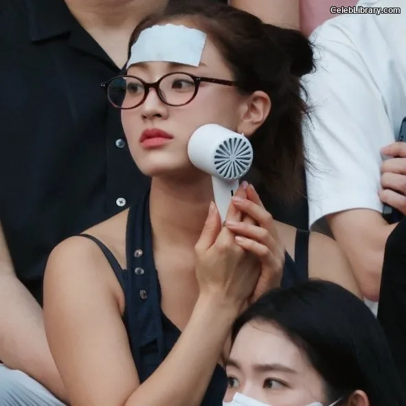 Jihyo (TWICE) photo 9 of 1325