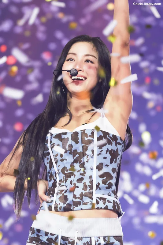 Jihyo (TWICE) photo 24 of 1325