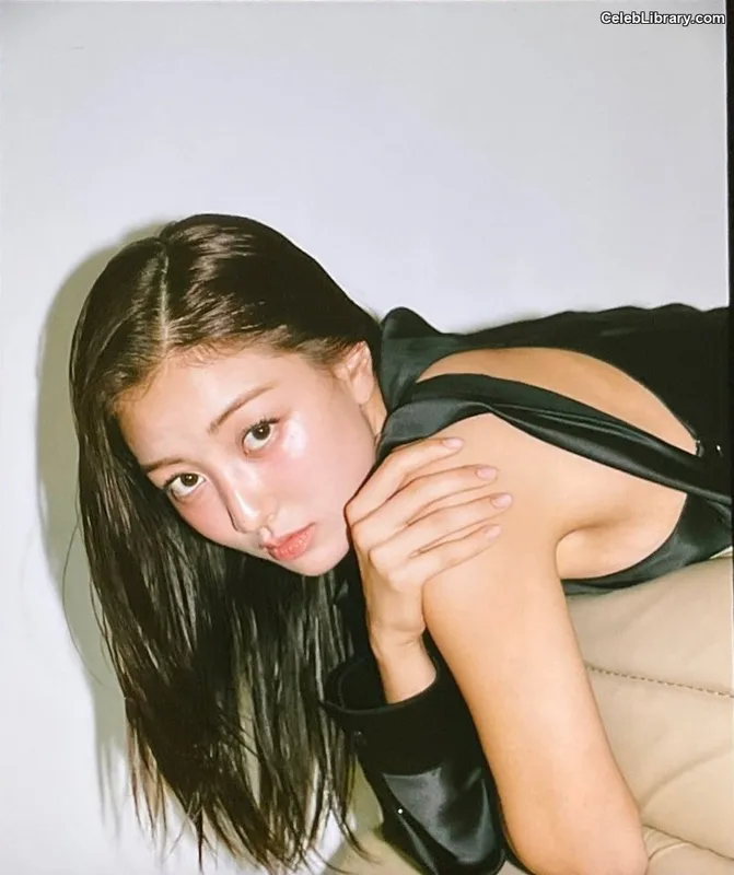 Jihyo (TWICE) photo 3 of 1325