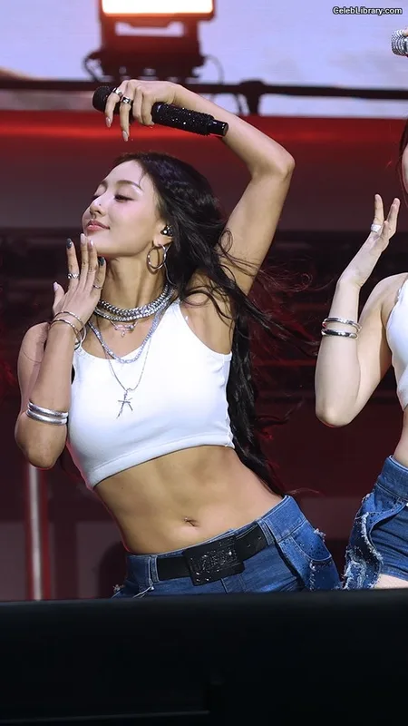Jihyo (TWICE) photo 11 of 1325