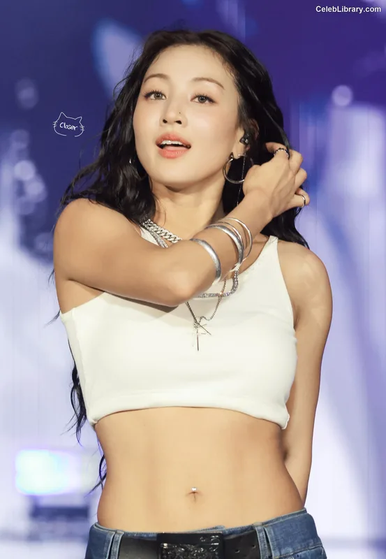 Jihyo (TWICE) photo 20 of 1325