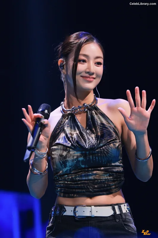 Jihyo (TWICE) photo 18 of 1325