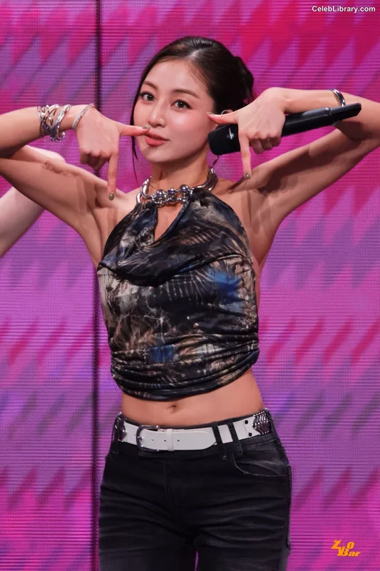 Jihyo (TWICE) photo 22 of 1325