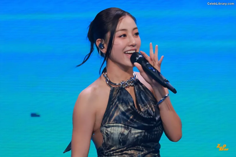 Jihyo (TWICE) photo 23 of 1325