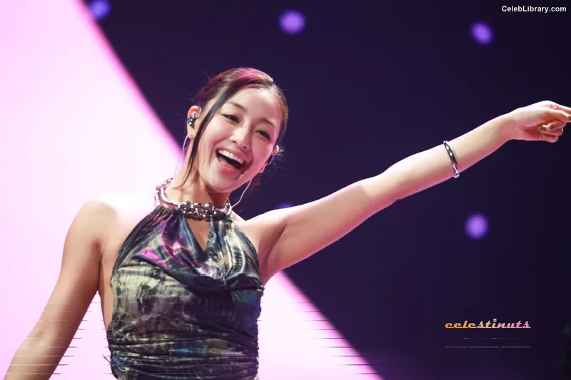 Jihyo (TWICE) photo 24 of 1325