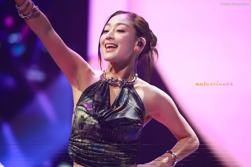 Jihyo (TWICE) photo 9 of 1325