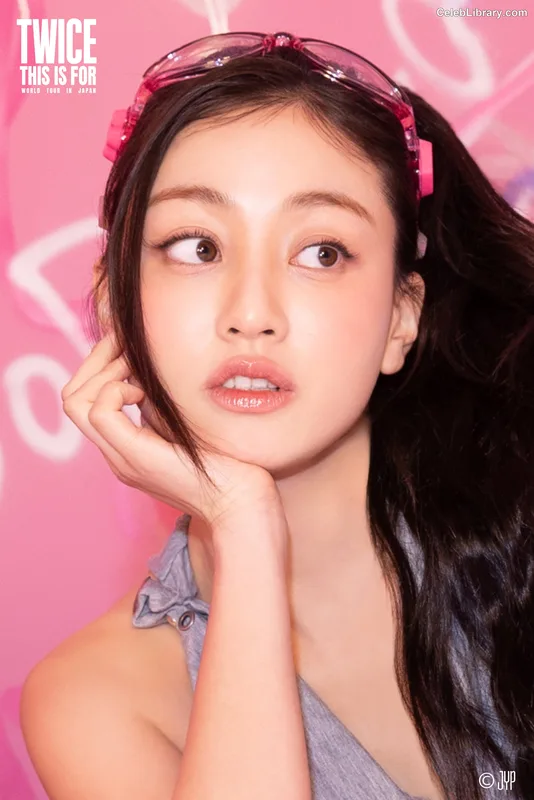 Jihyo (TWICE) photo 14 of 1325