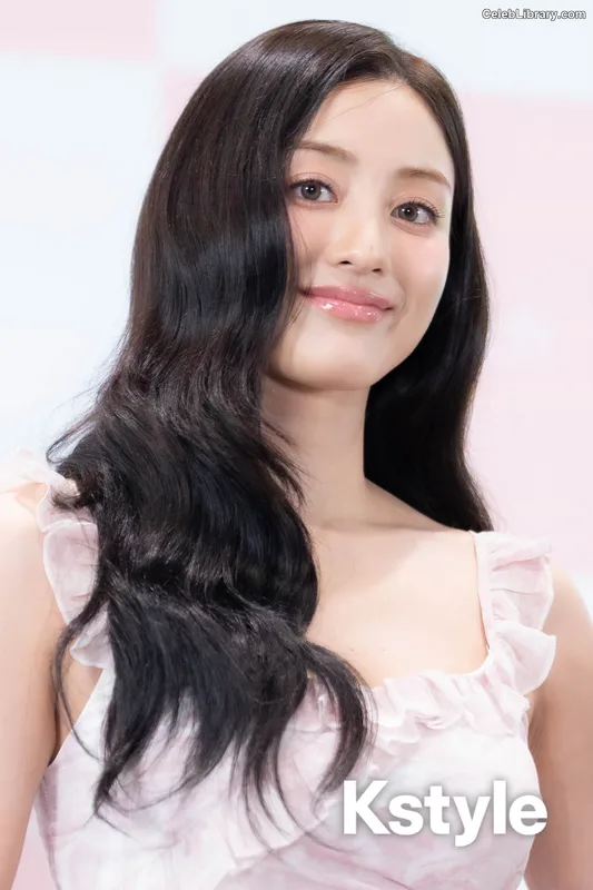 Jihyo (TWICE) photo 17 of 1325