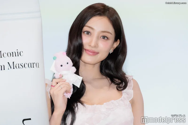 Jihyo (TWICE) photo 9 of 1325