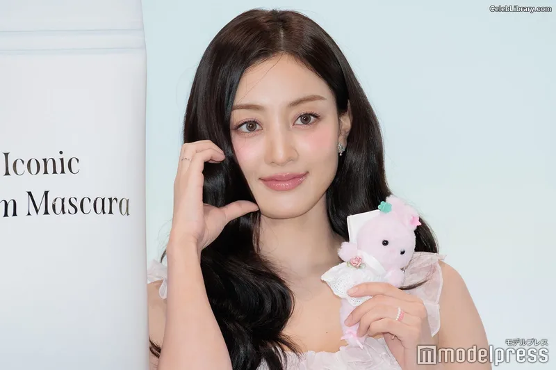 Jihyo (TWICE) photo 4 of 1325