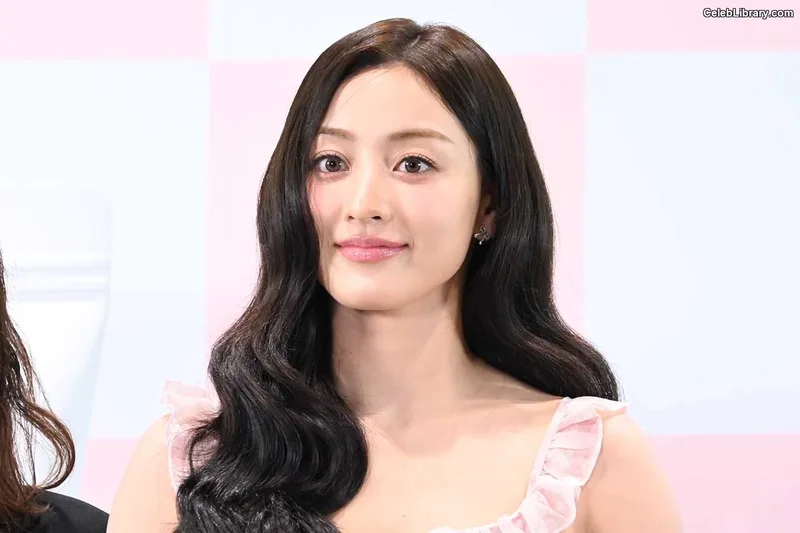 Jihyo (TWICE) photo 12 of 1325