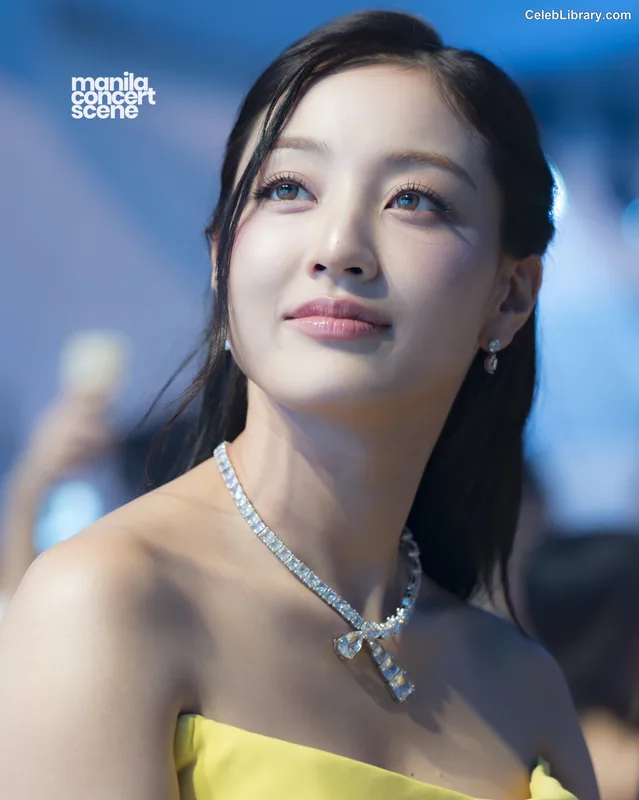 Jihyo (TWICE) photo 23 of 1325