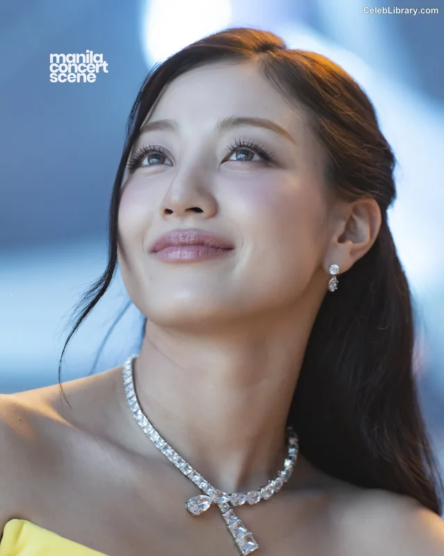 Jihyo (TWICE) photo 2 of 1325