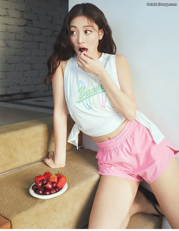 Jihyo (TWICE) photo 8 of 1325